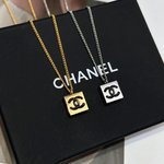 Chanel Jewelry Necklaces & Pendants Yellow Brass