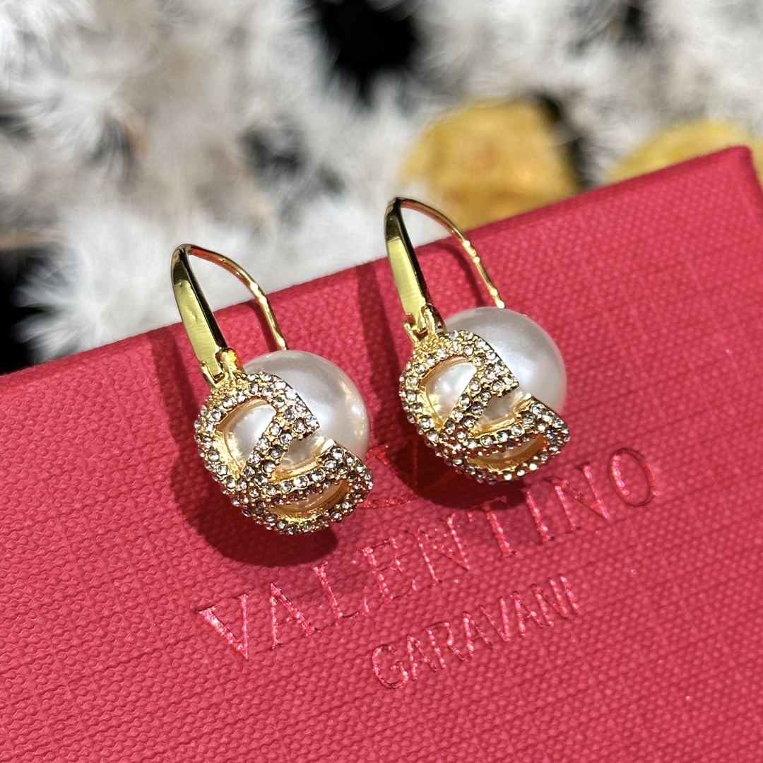 Valentino Jewelry Earring Gold Yellow Brass