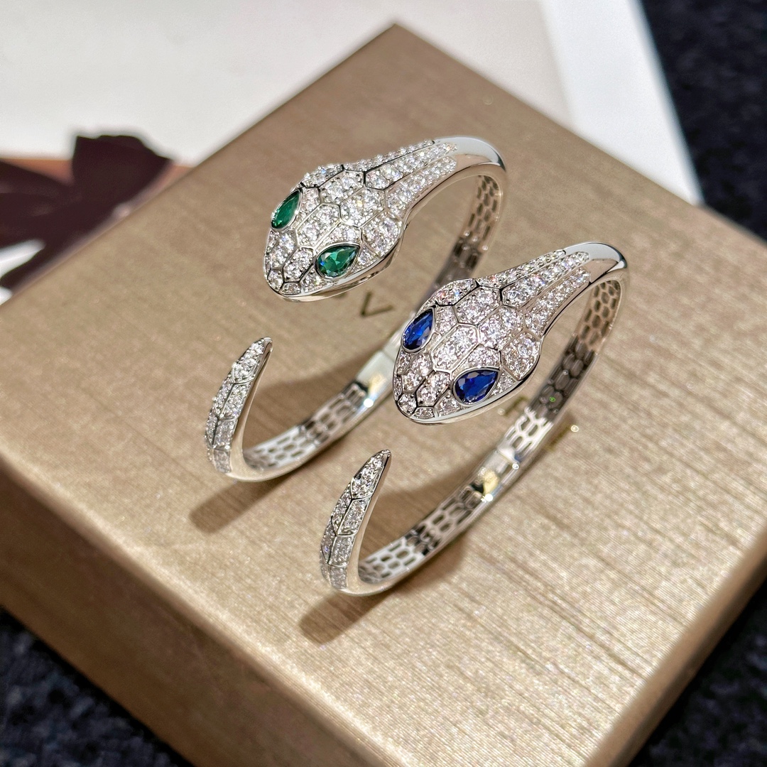 Bvlgari 重磅热推 BULGARIA 精工版本len菱形蛇手镯 火爆蛇系列 满身高碳钻