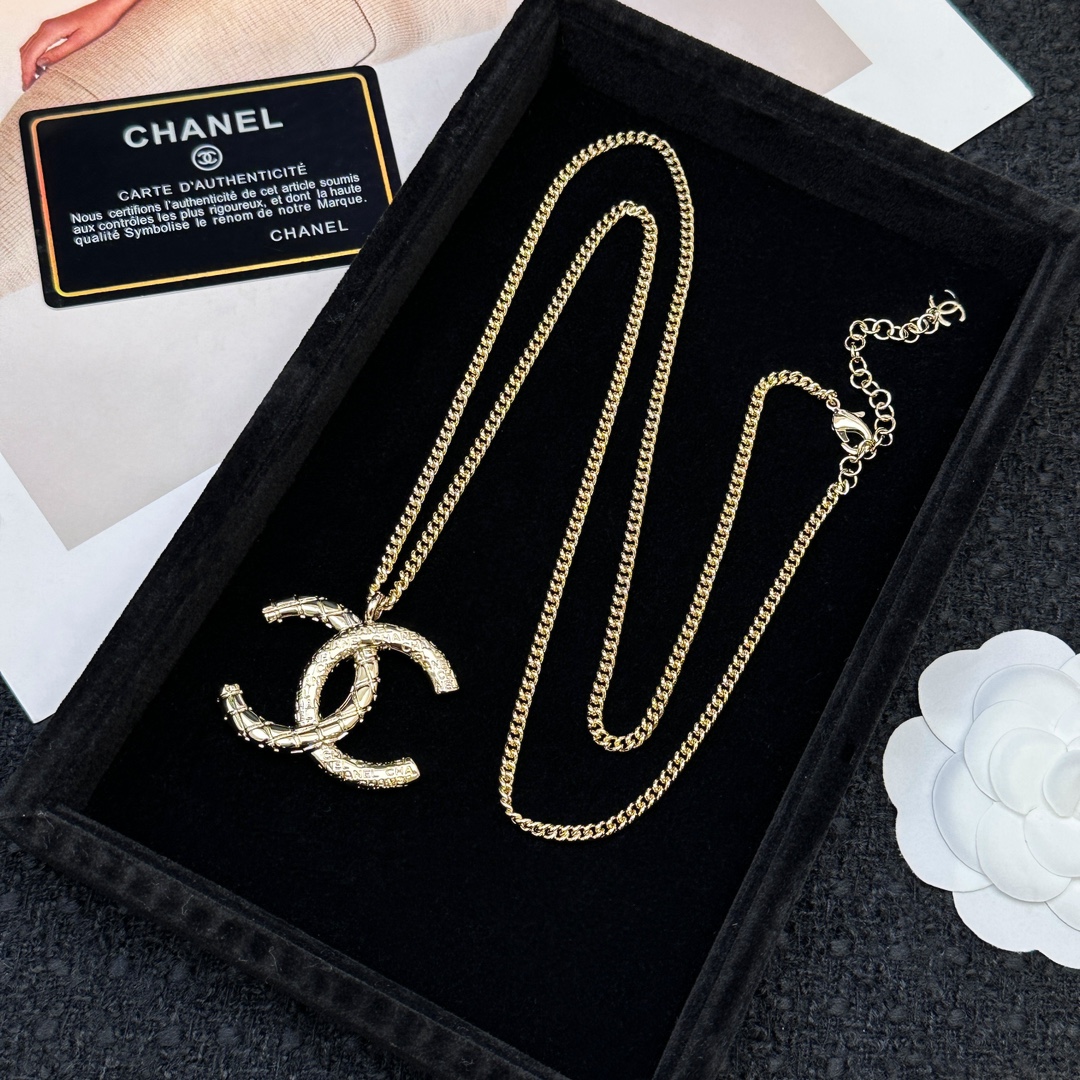 Top Perfect Fake
 Chanel Jewelry Necklaces & Pendants Yellow Brass
