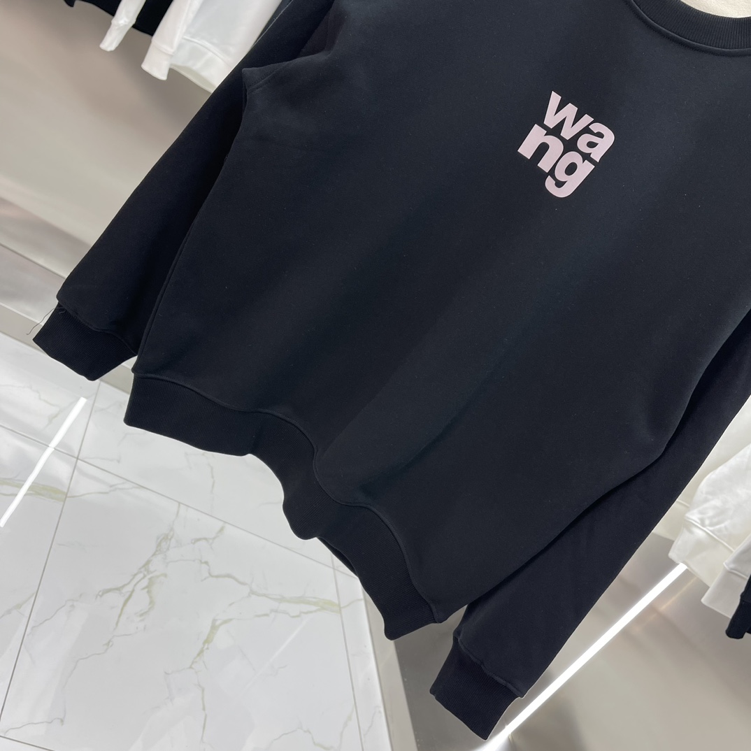 “CJCR: Alexanderwang’s Classic Circle Guard with Quality Cotton-Creed Fabric” - 图片 3
