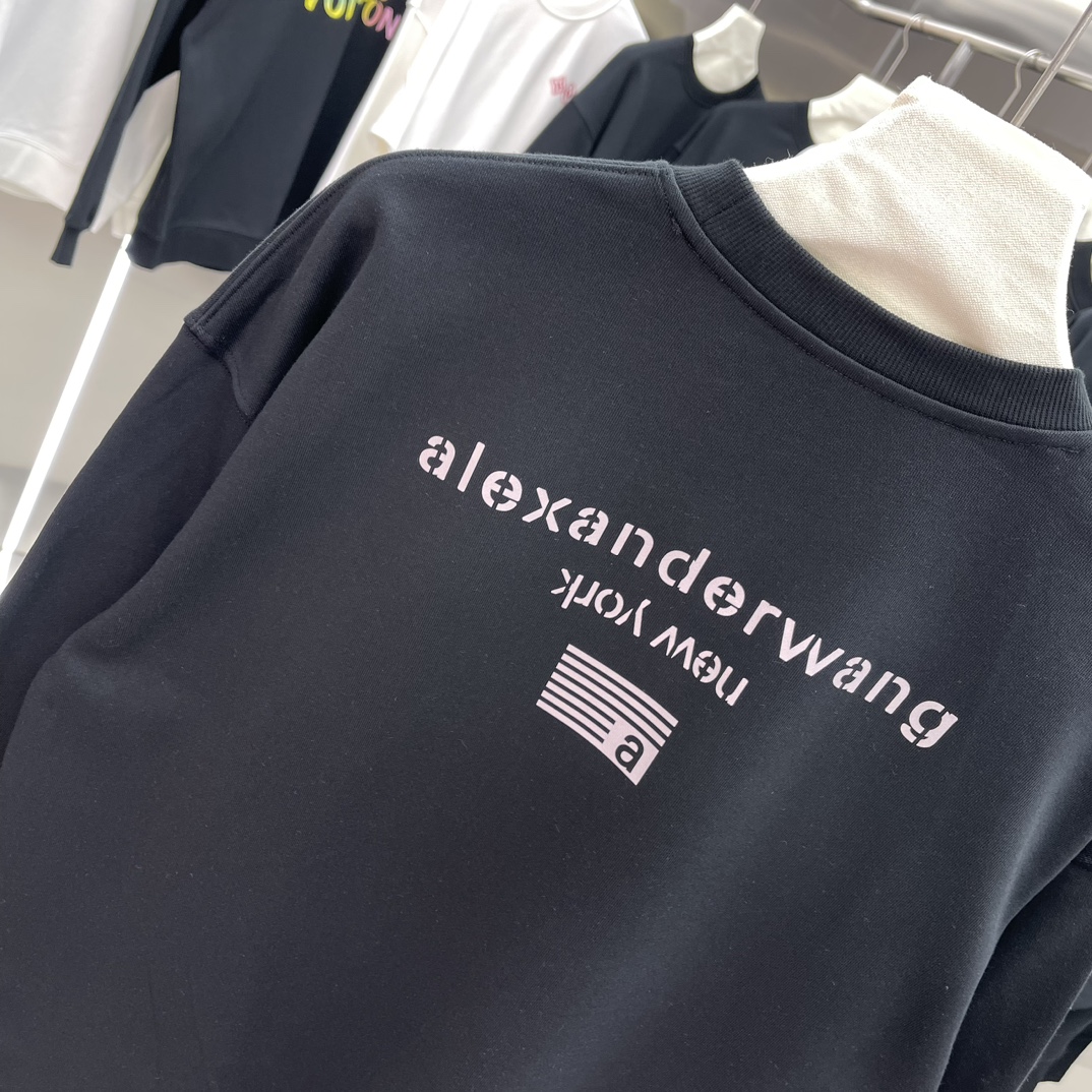 “CJCR: Alexanderwang’s Classic Circle Guard with Quality Cotton-Creed Fabric” - 图片 8