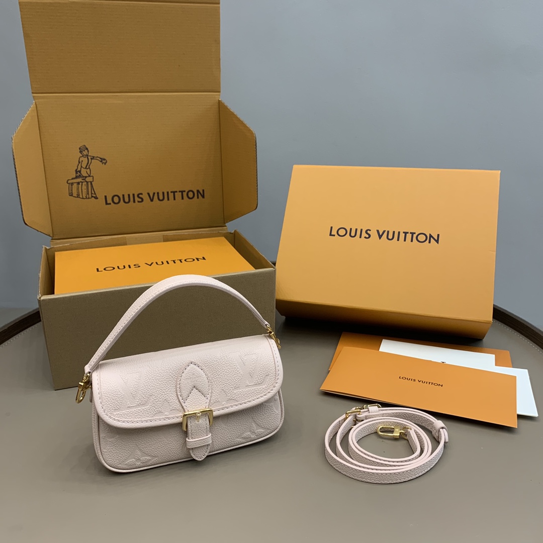루이비통 M83566 가방 Louis Vuitton