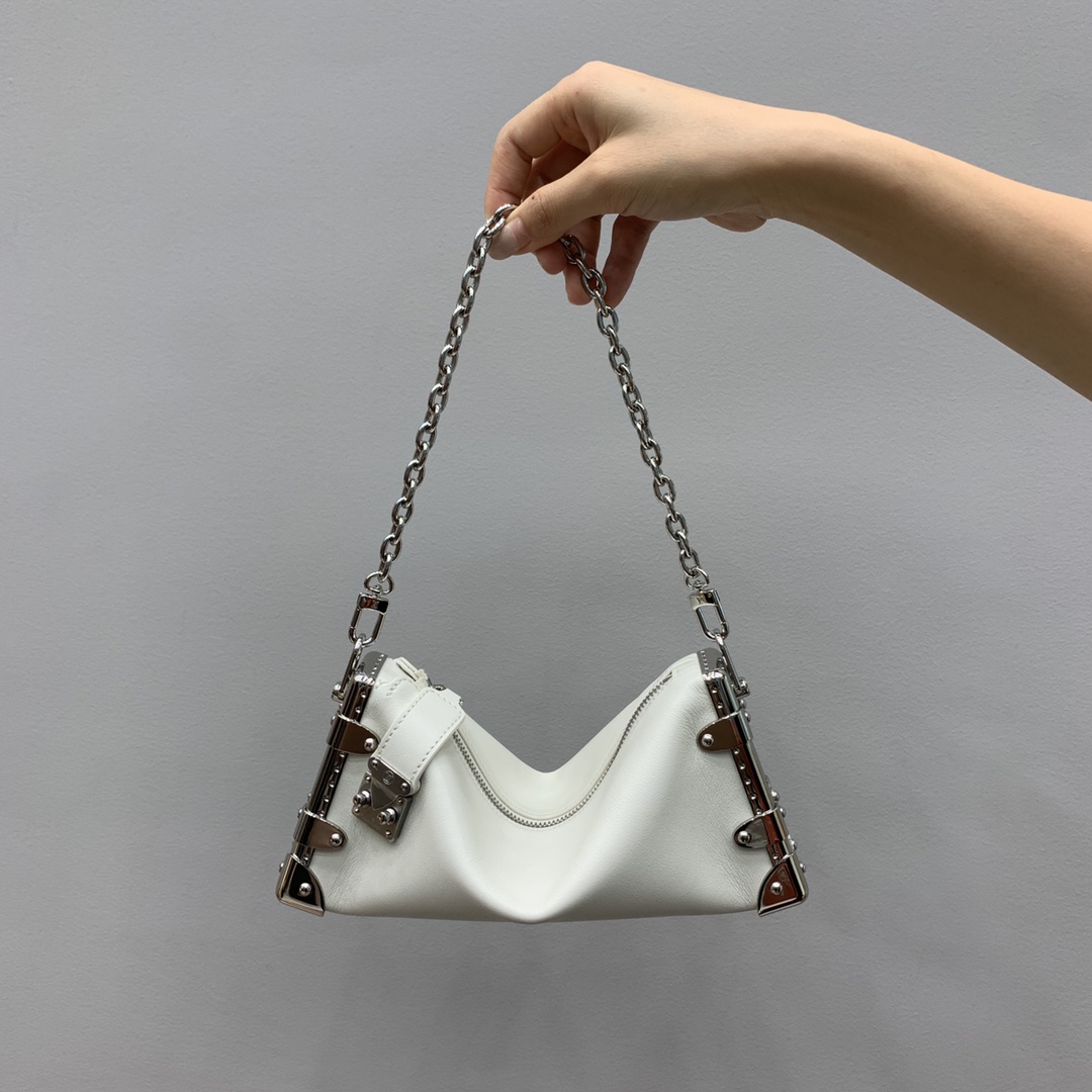 루이비통 M12560 가방 Louis Vuitton