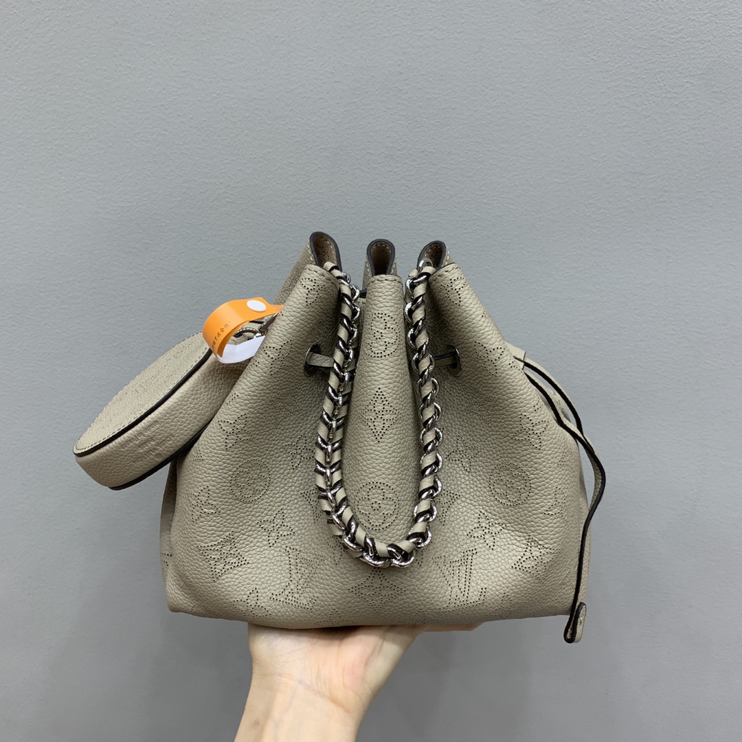 루이비통 M57201 가방 Louis Vuitton