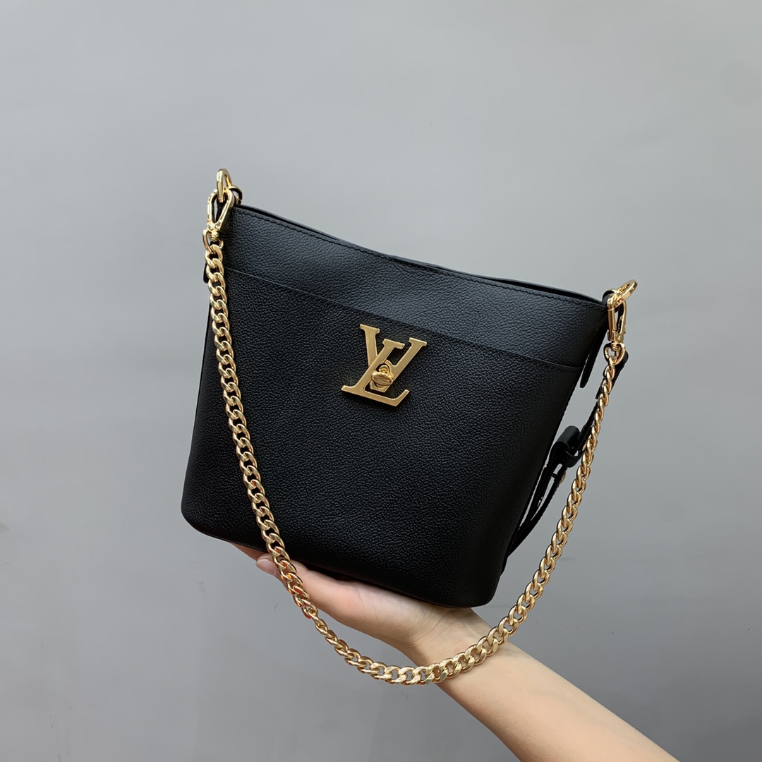 루이비통 M24006 가방 Louis Vuitton