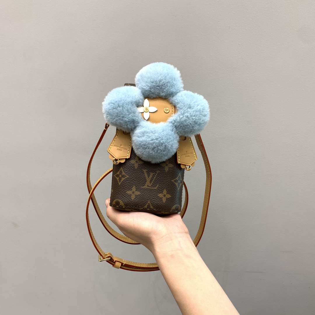 루이비통 M12269 가방 Louis Vuitton