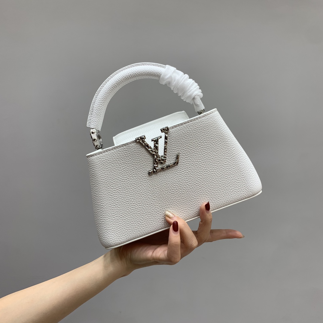 루이비통 M24671 가방 Louis Vuitton