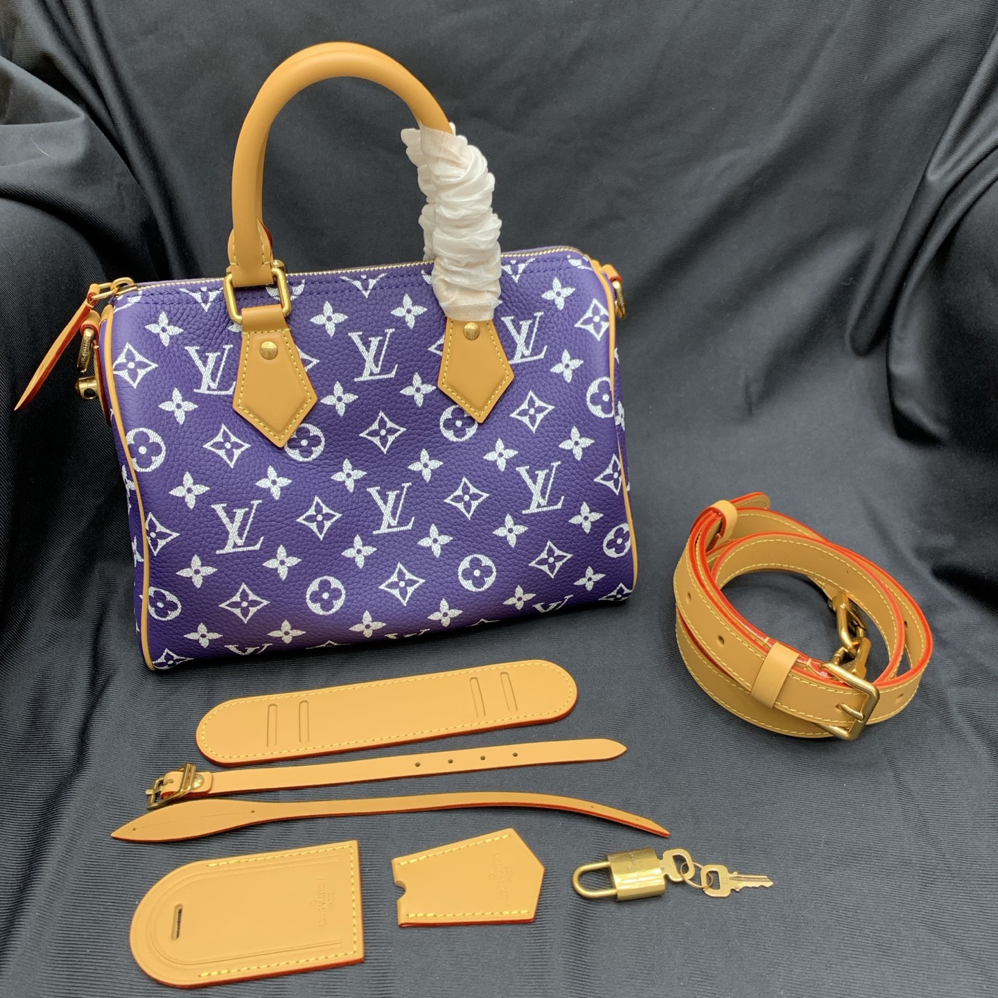 루이비통 M11562 가방 Louis Vuitton