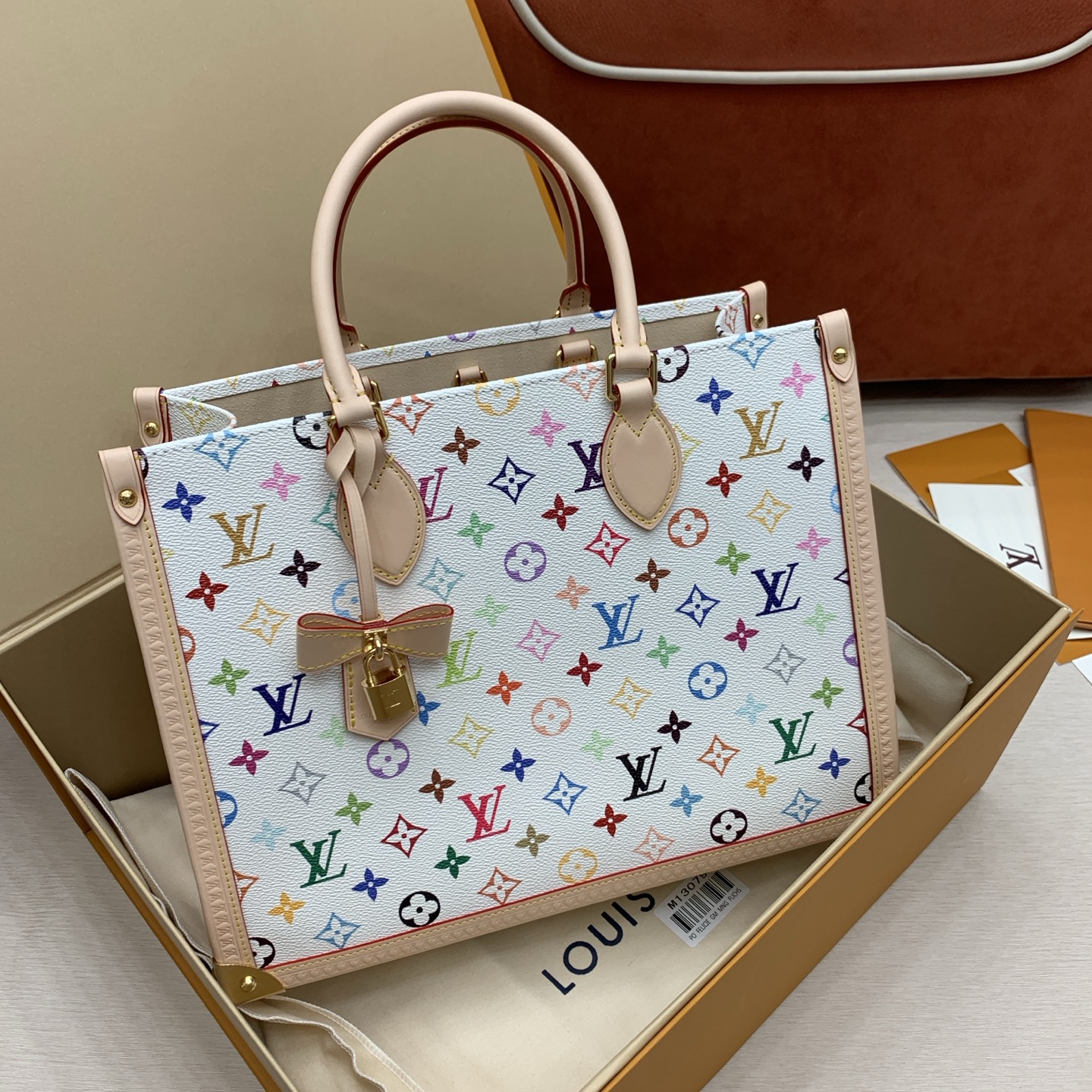 루이비통 M13079 가방 Louis Vuitton