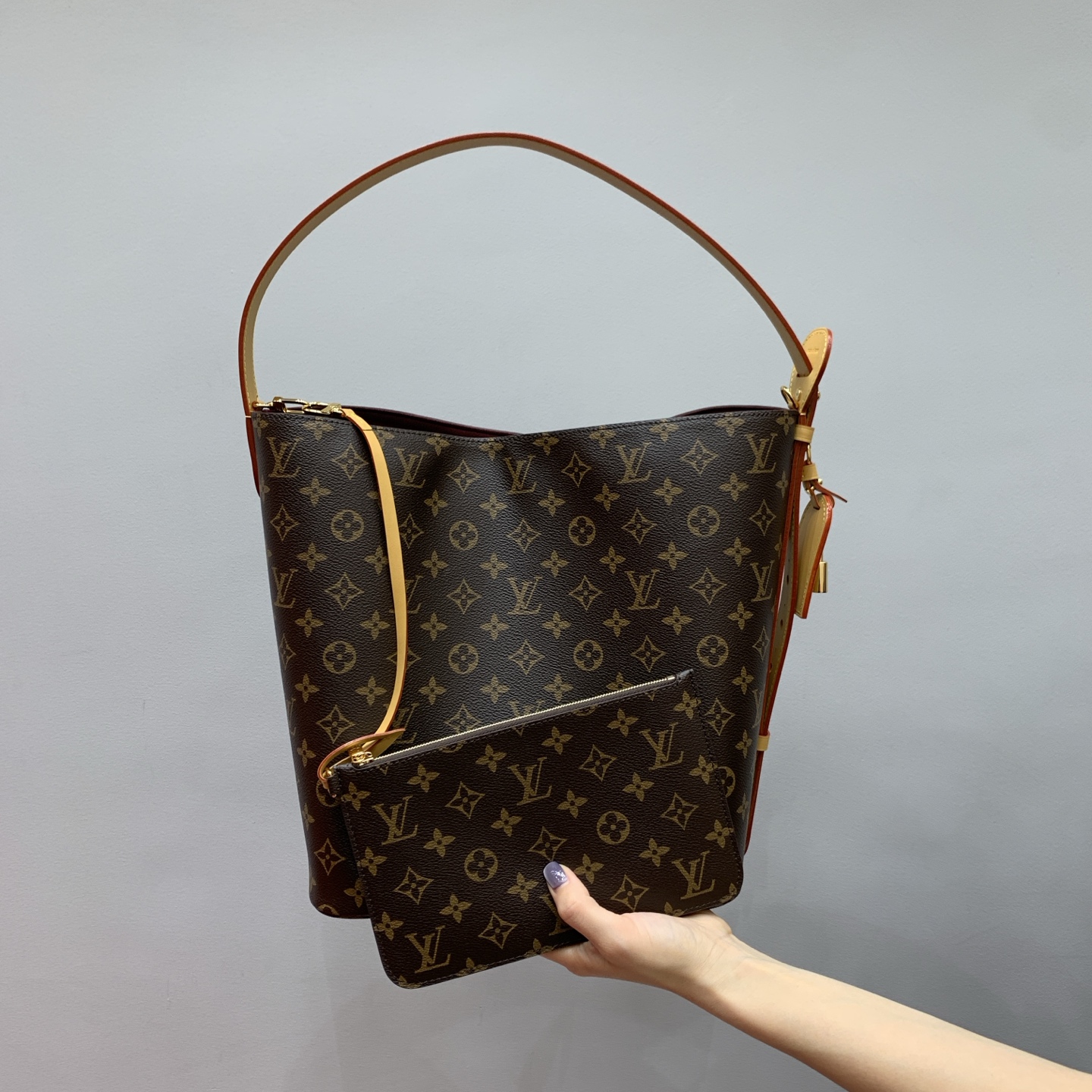 루이비통 M12926 가방 Louis Vuitton