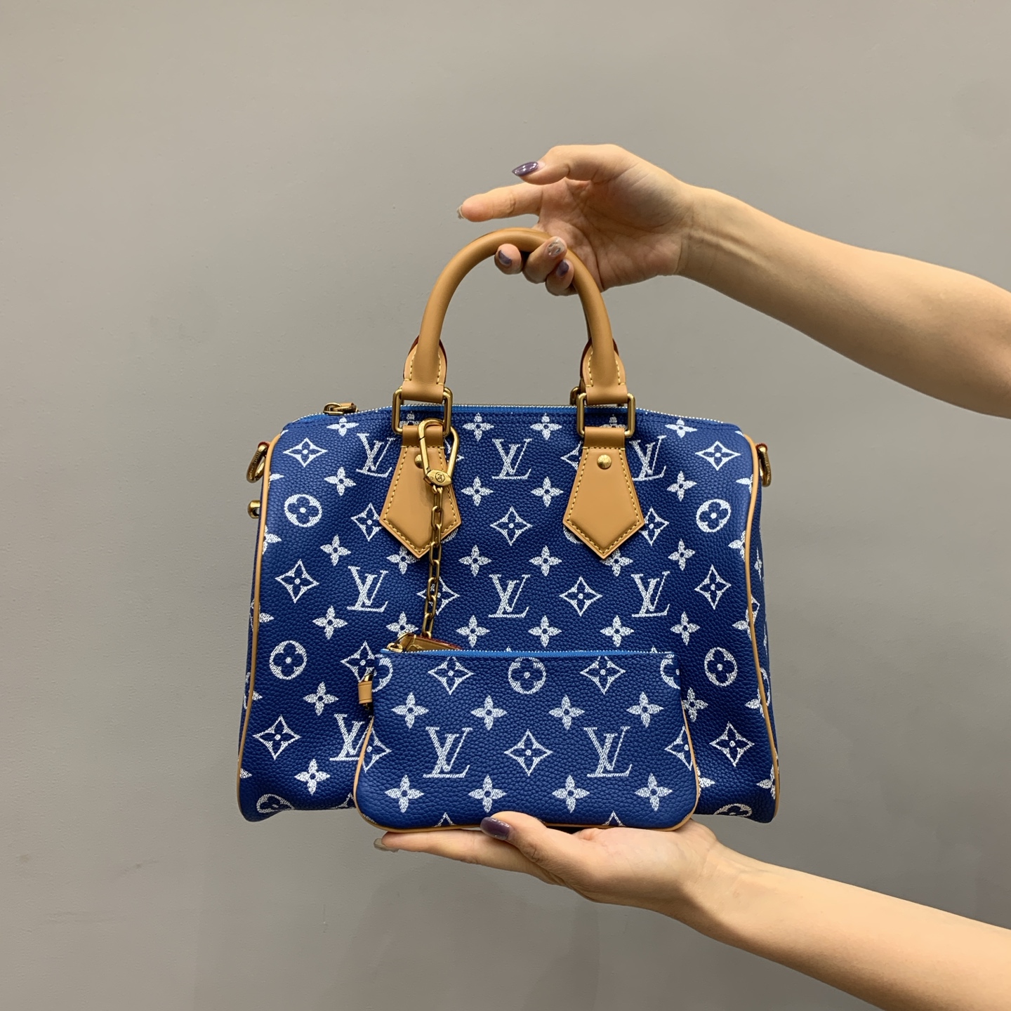 루이비통 M21108 가방 Louis Vuitton Bag