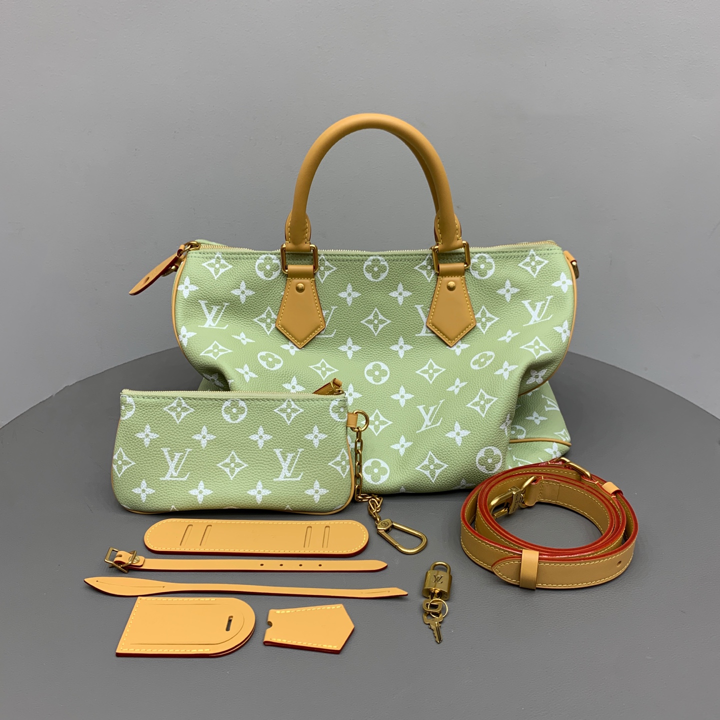 루이비통 M13921 가방 Louis Vuitton