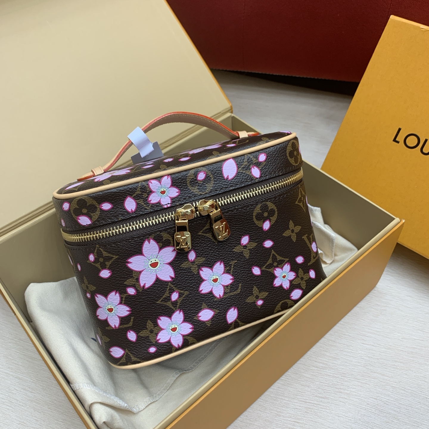 루이비통 M14181 가방 Louis Vuitton
