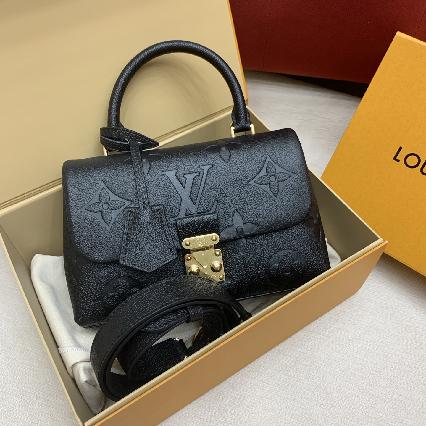 루이비통 M45977 가방 Louis Vuitton