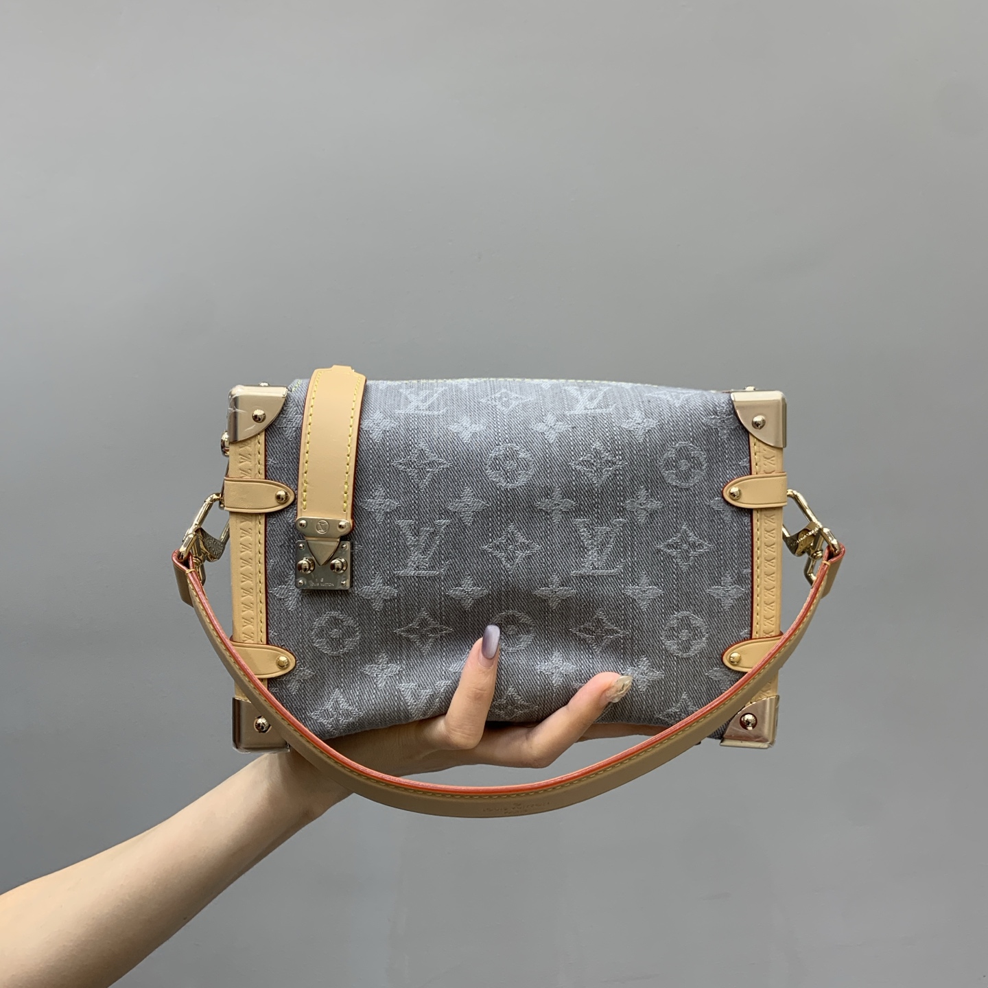 루이비통 M13285 가방 Louis Vuitton
