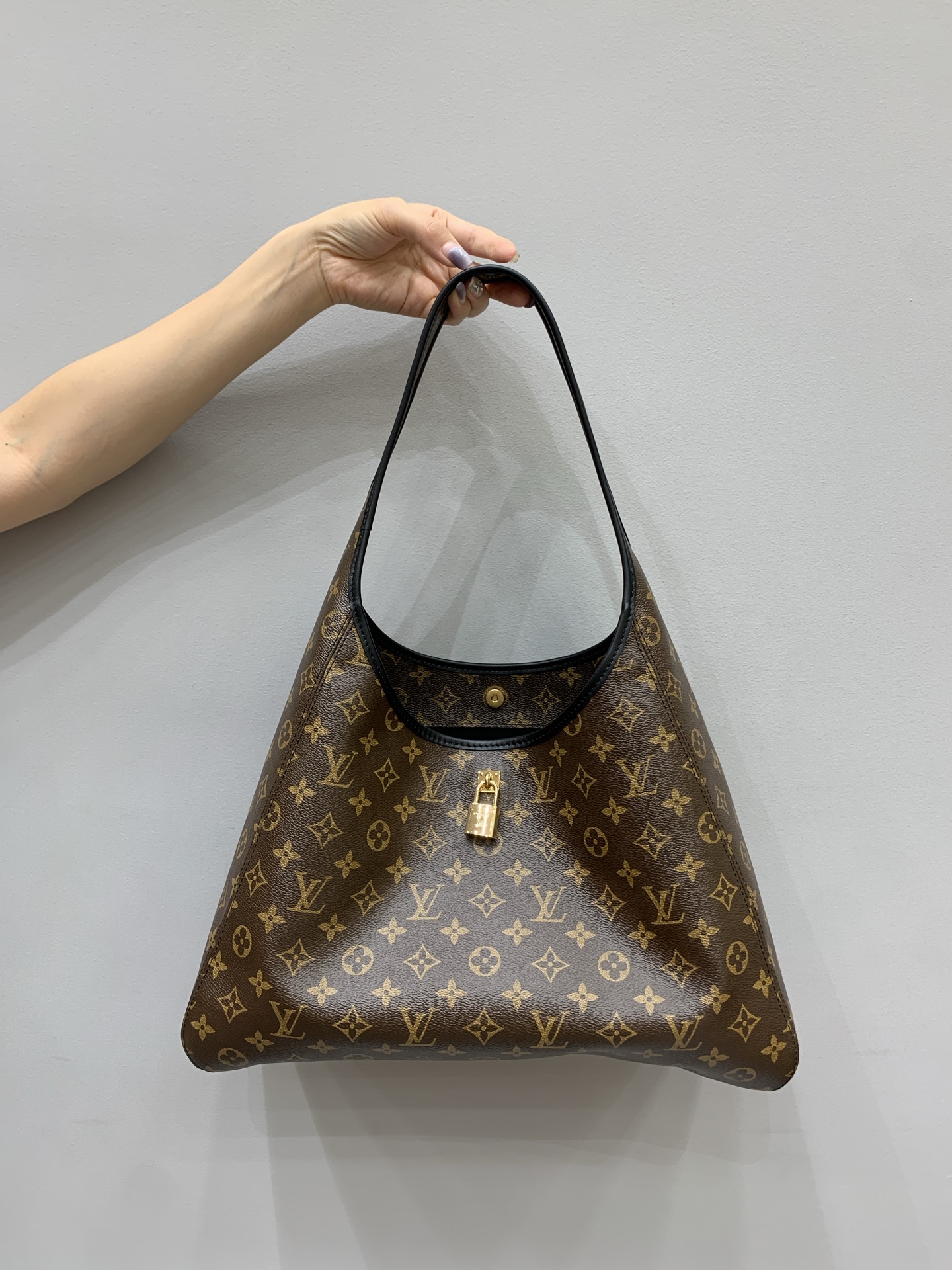 루이비통 M12941 가방 Louis Vuitton