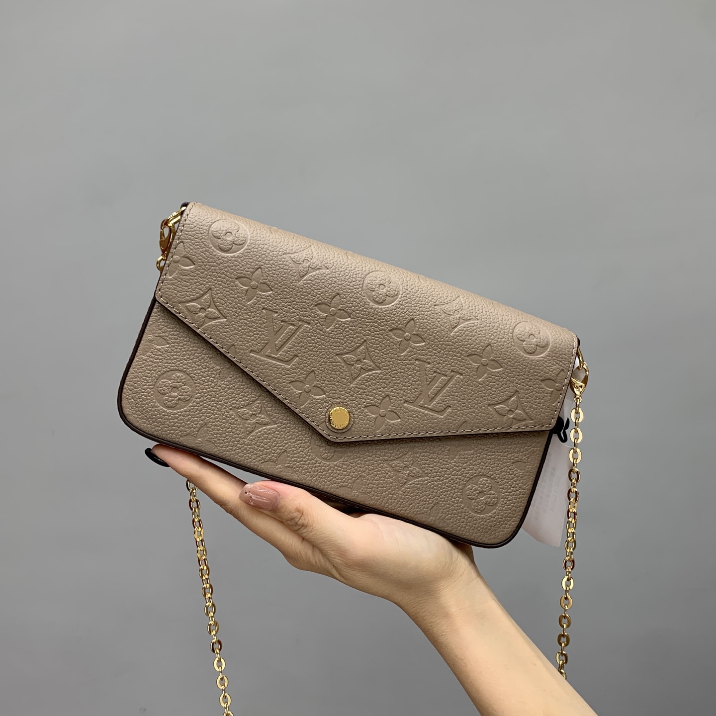 루이비통 M82609 가방 Louis Vuitton