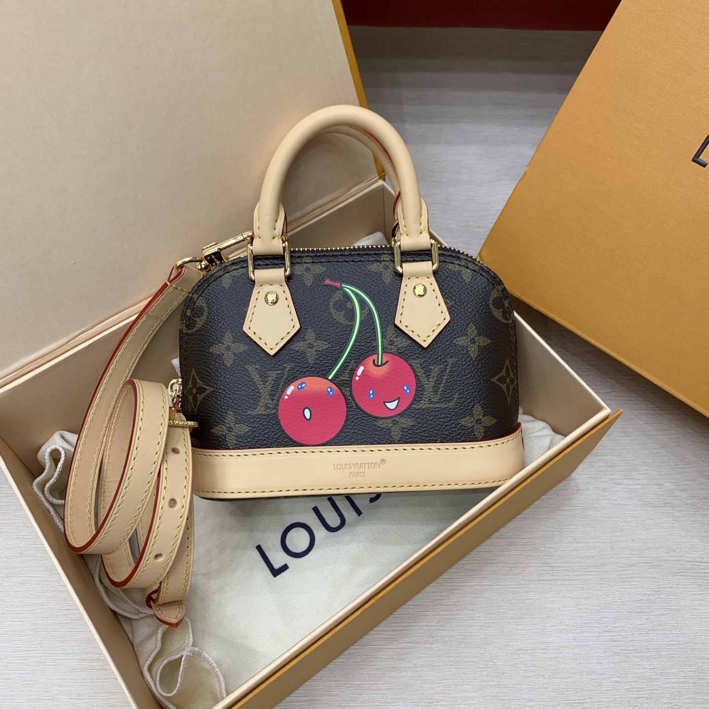 루이비통 M13416 가방 Louis Vuitton