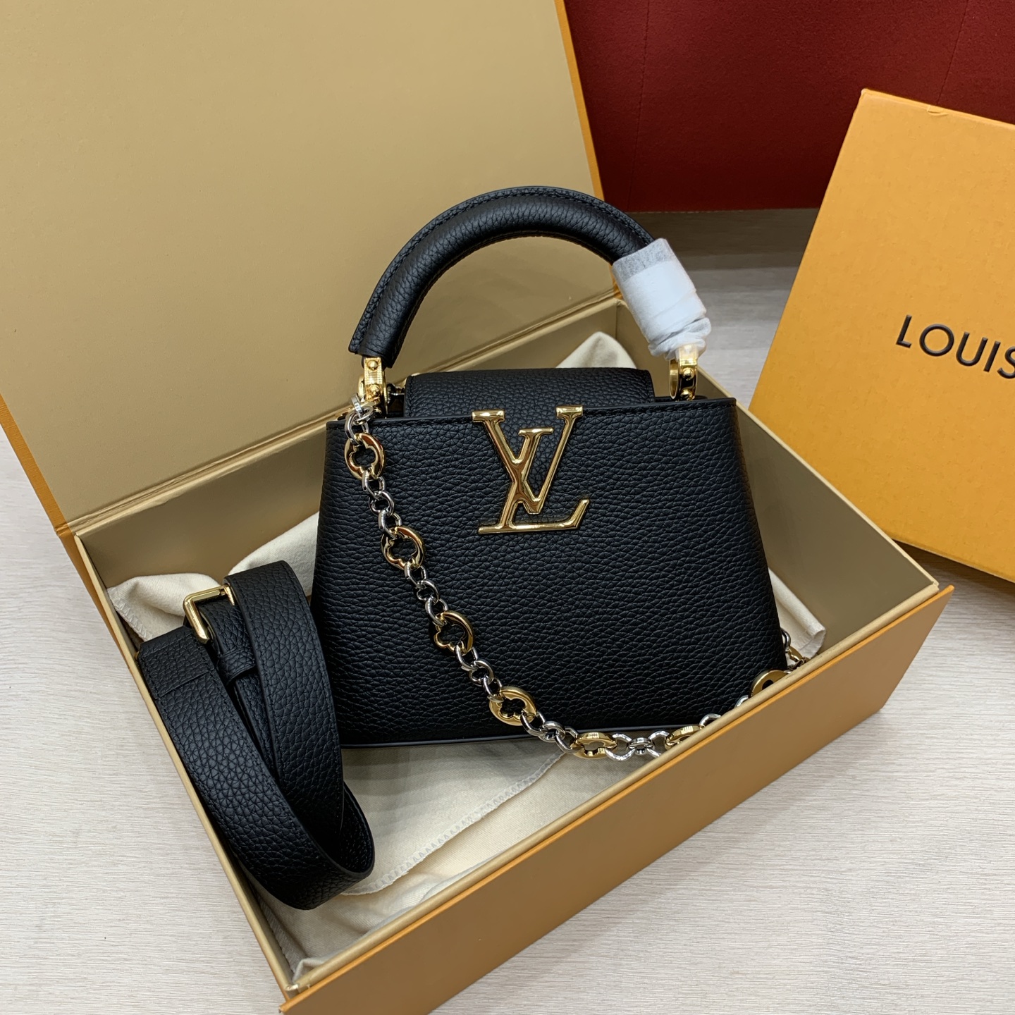 루이비통 M12936 가방 Louis Vuitton