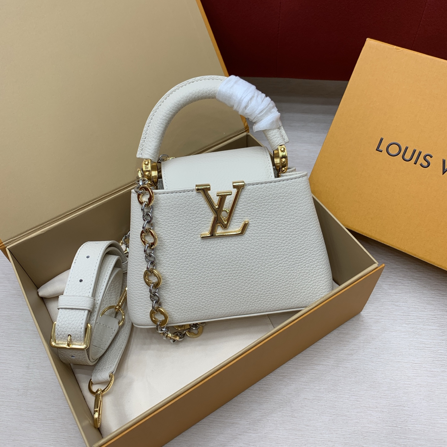 루이비통 M12938 가방 Louis Vuitton