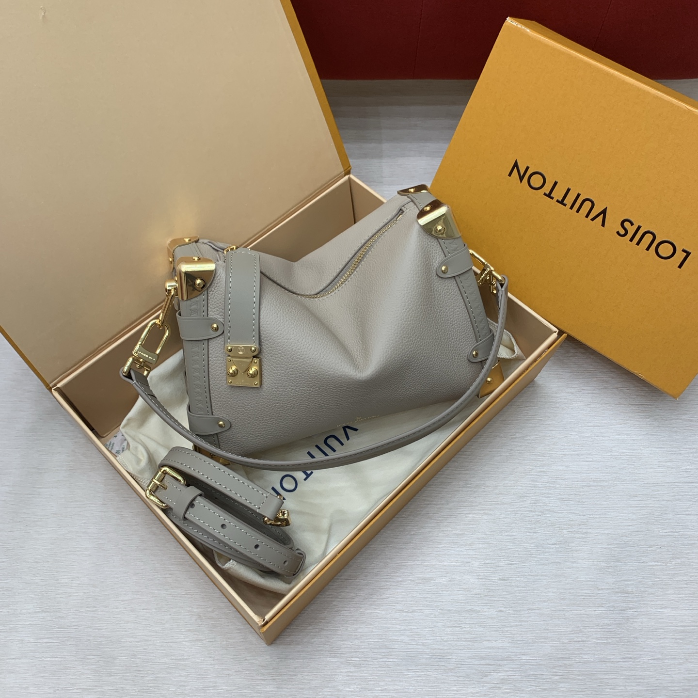루이비통 M25072 가방 Louis Vuitton