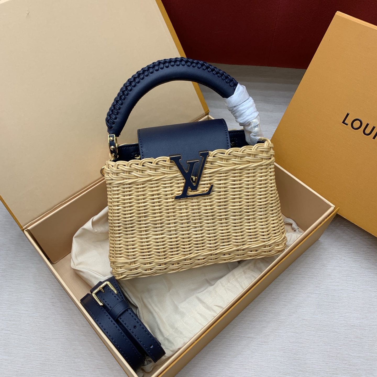 루이비통 M14366 가방 Louis Vuitton