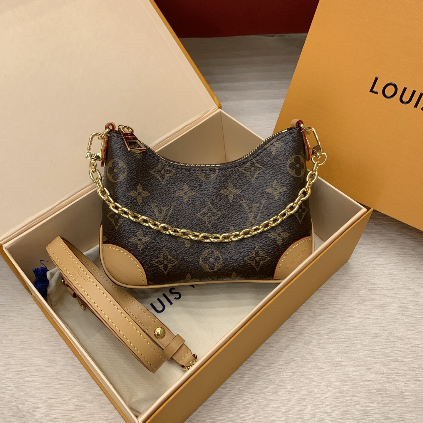 루이비통 M25519 가방 Louis Vuitton