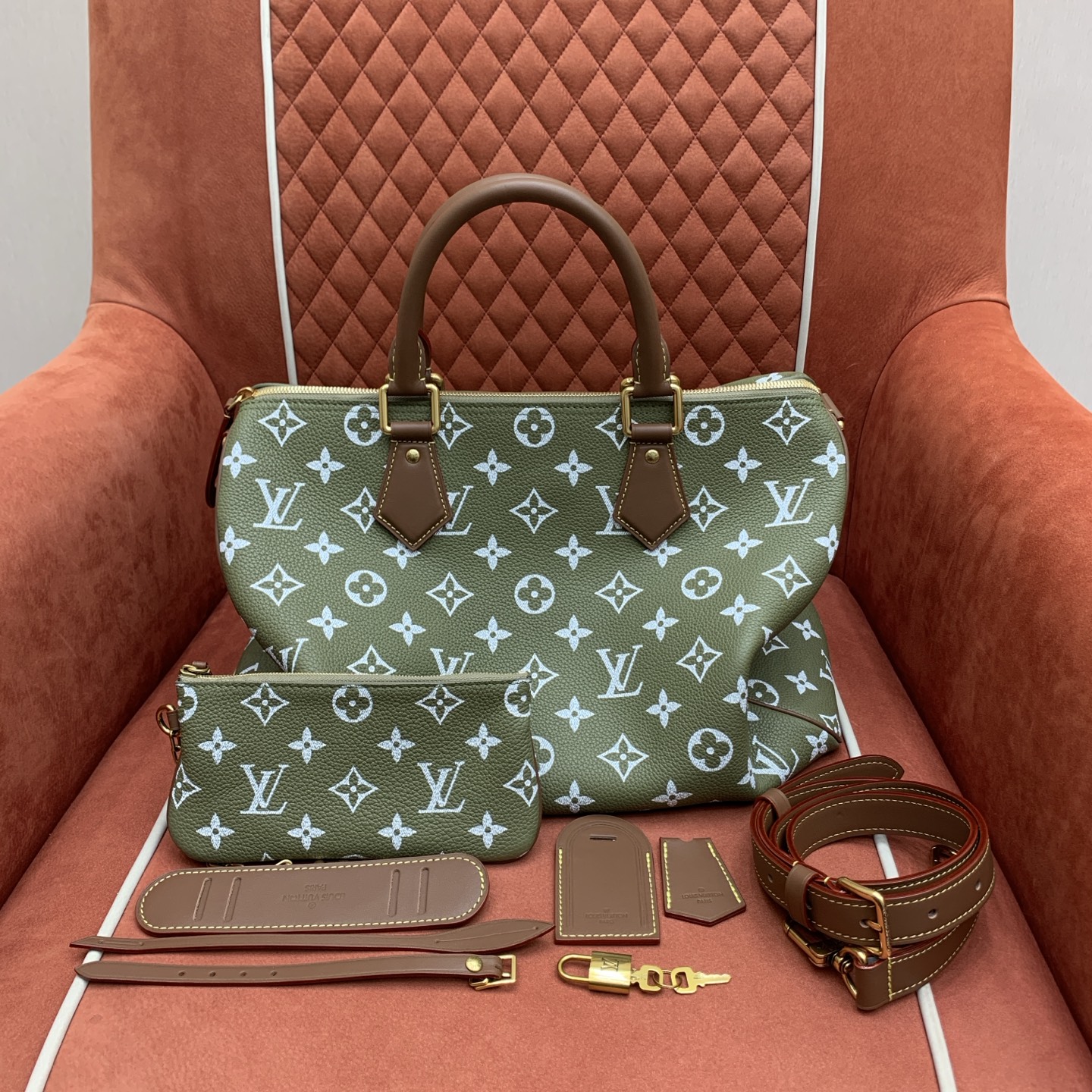 루이비통 M24450 가방 Louis Vuitton