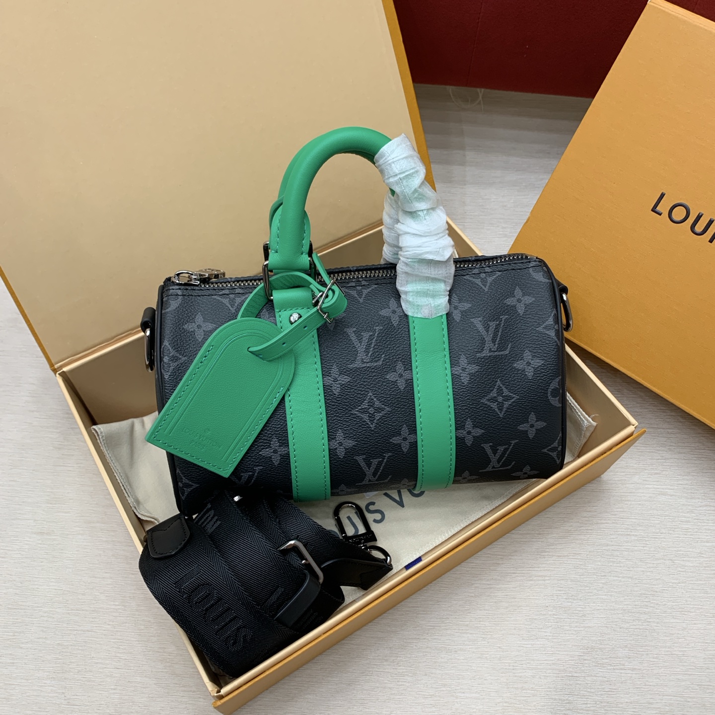 루이비통 M25885 가방 Louis Vuitton