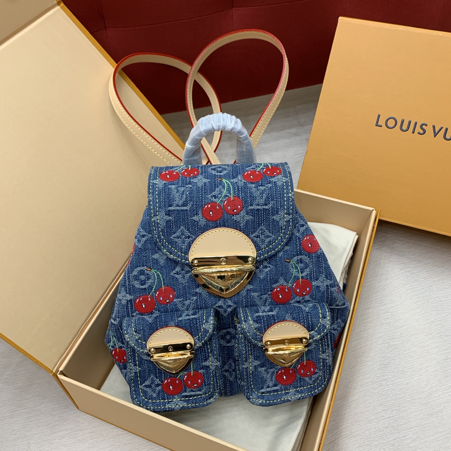 루이비통 M13679 가방 Louis Vuitton