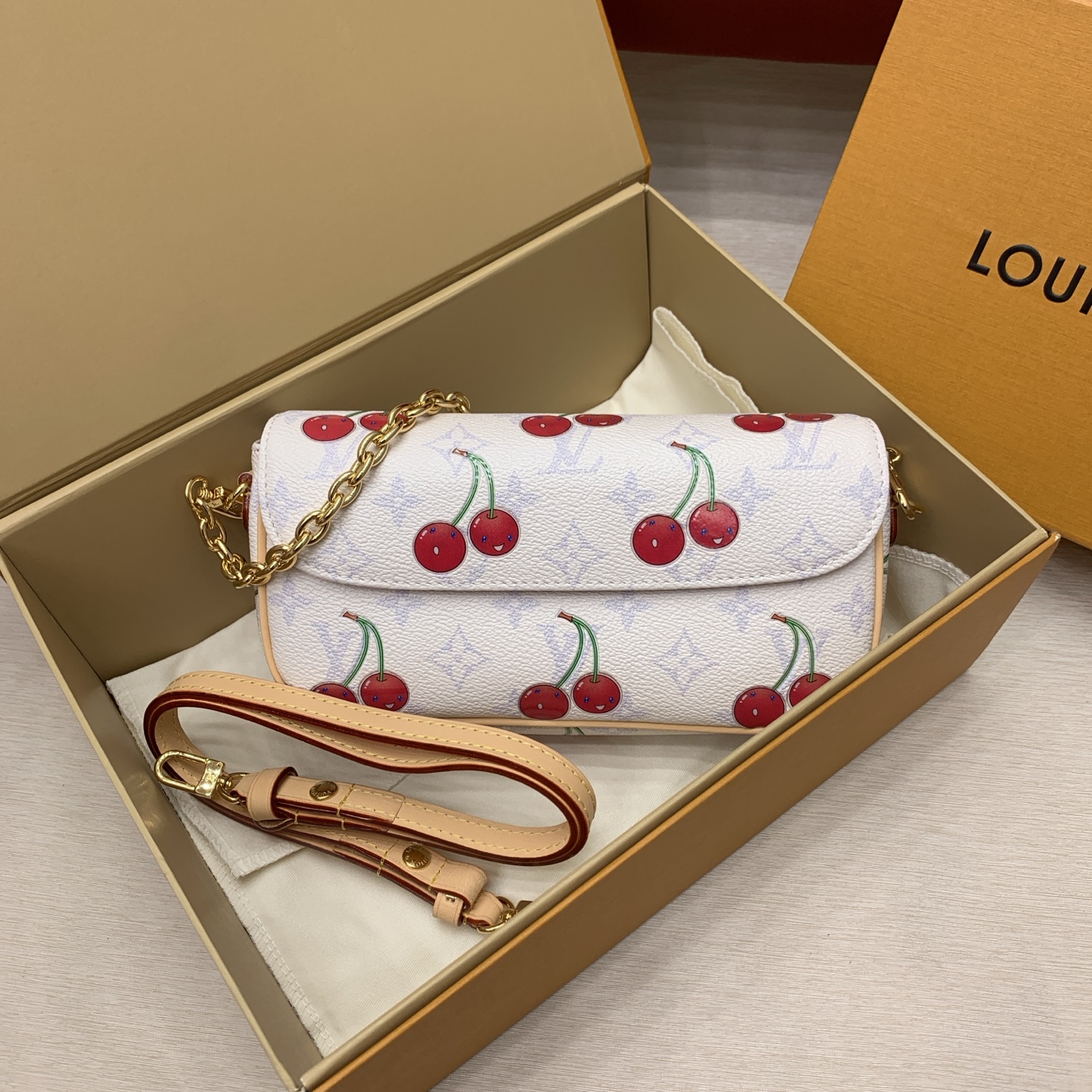 루이비통 M14239 가방 Louis Vuitton