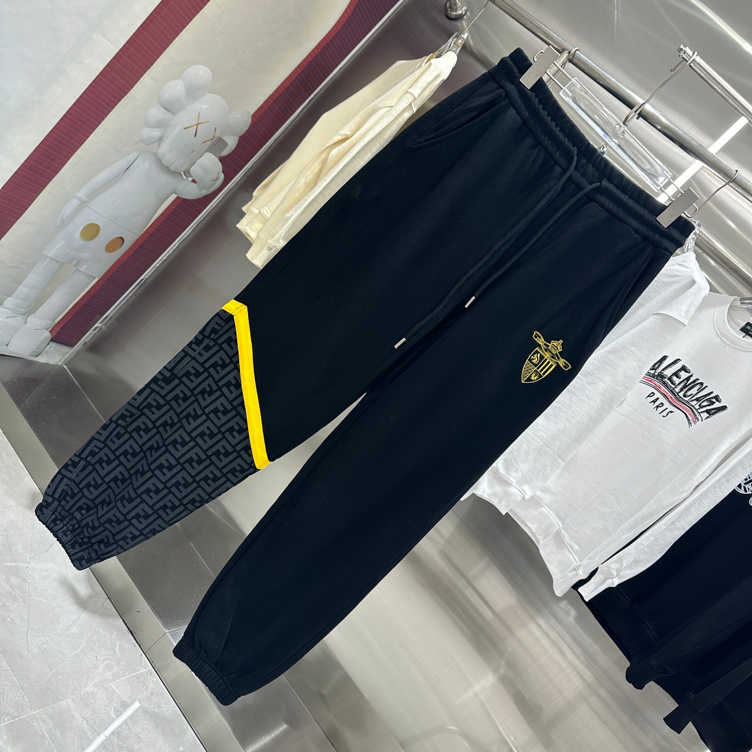 2024 Autumn/Winter Leisure Pants: Sliced Logo Letters, Embroidered, Black, Sizes M-XXL - 图片 2