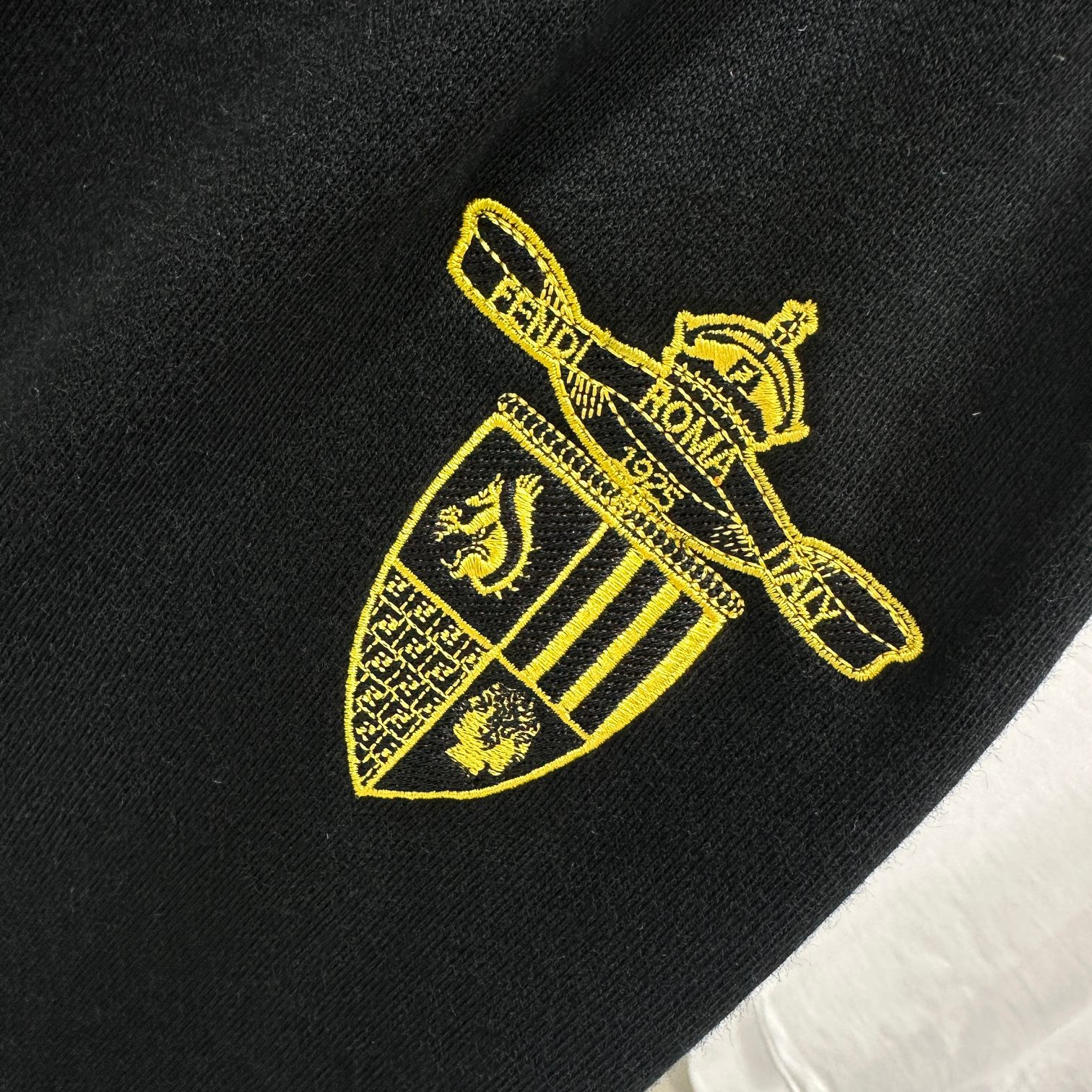 2024 Autumn/Winter Leisure Pants: Sliced Logo Letters, Embroidered, Black, Sizes M-XXL - 图片 5