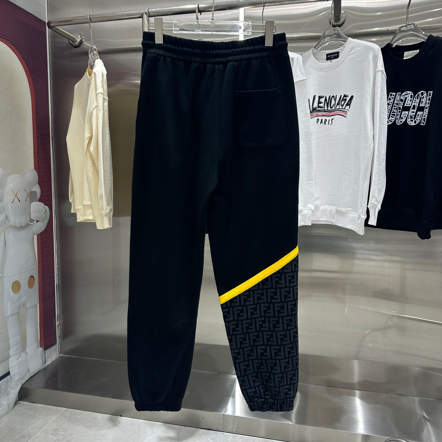 2024 Autumn/Winter Leisure Pants: Sliced Logo Letters, Embroidered, Black, Sizes M-XXL - 图片 7