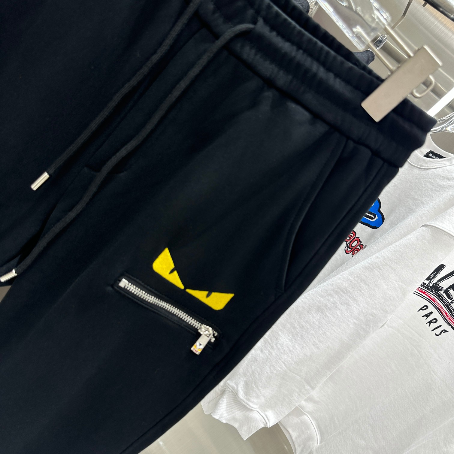 2024 Autumn/Winter Logo Embroidered Leisure Pants with Gold Zipper, Black, Sizes M-XXL - 图片 4