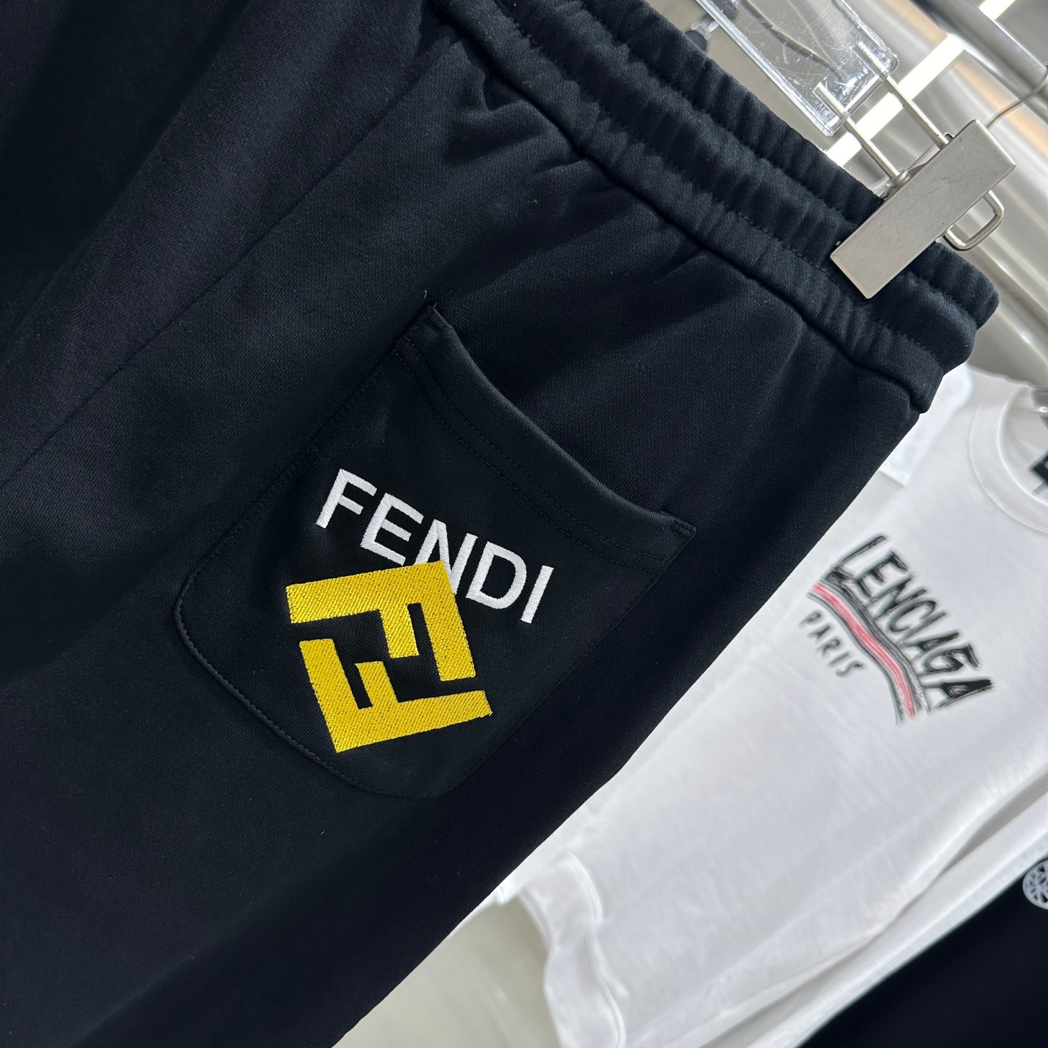 2024 Autumn/Winter Logo Embroidered Leisure Pants with Gold Zipper, Black, Sizes M-XXL - 图片 8