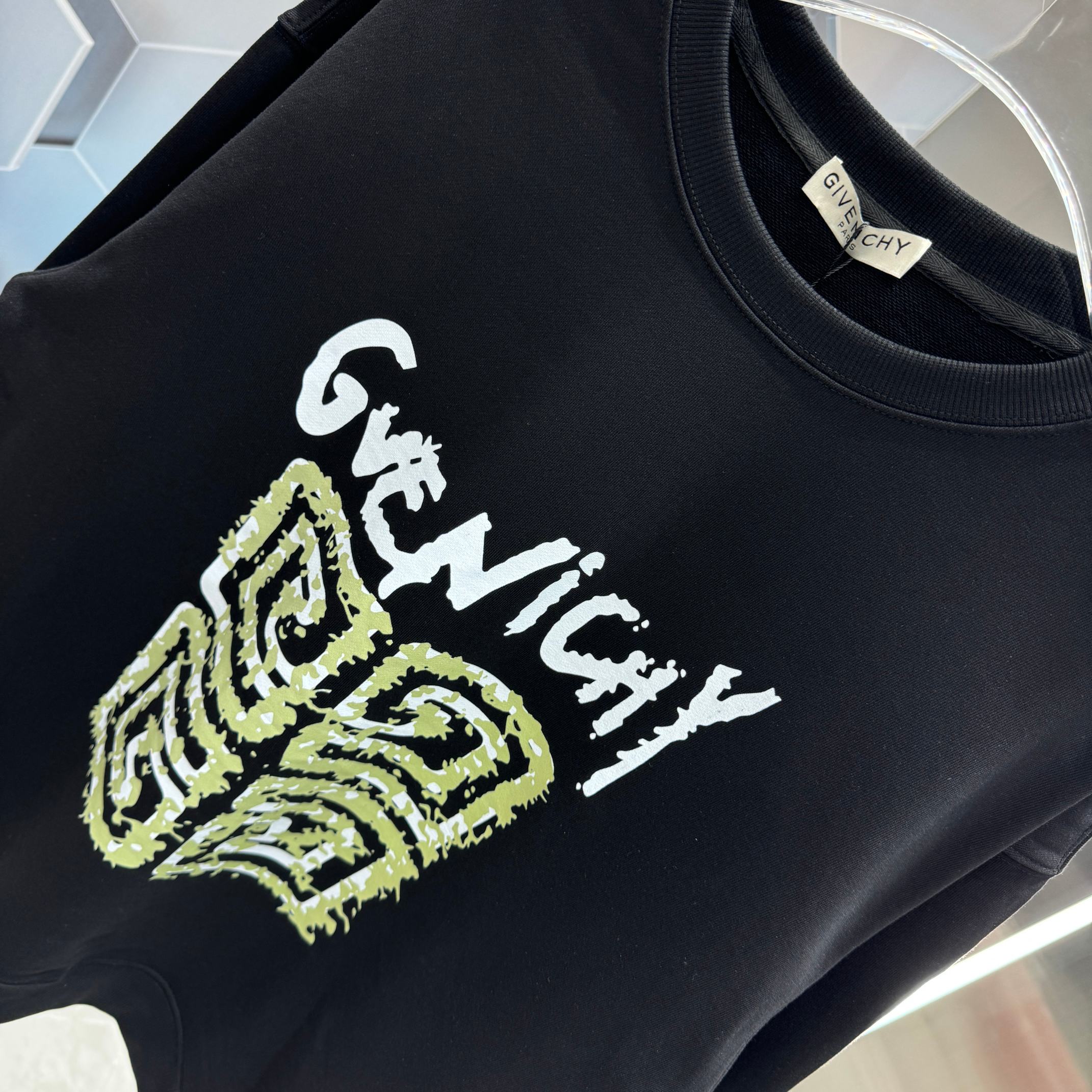 TL GVANH 2024, NEW FALL AND WINTER, PERSONAL PRINTING, ROUND-COLOURED, MALE AND FEMALE, FIVE YARDS, BLACK, WHITE - 图片 5