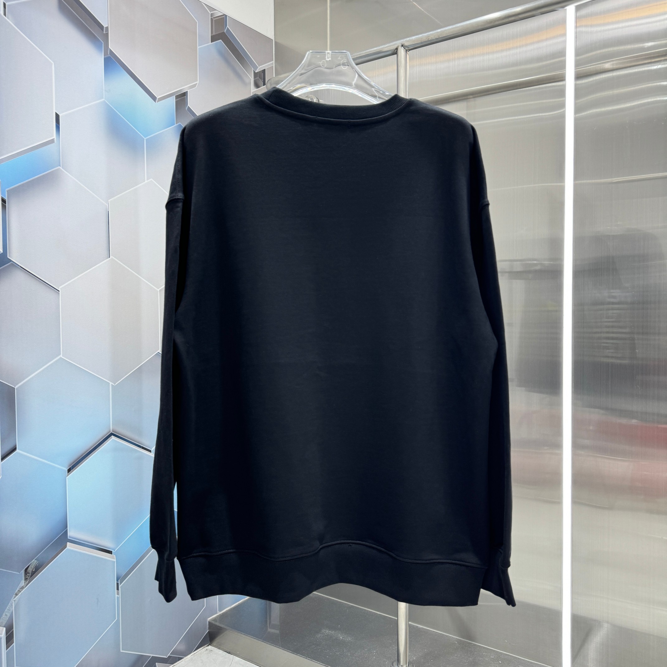 TL GVANH 2024, NEW FALL AND WINTER, PERSONAL PRINTING, ROUND-COLOURED, MALE AND FEMALE, FIVE YARDS, BLACK, WHITE - 图片 8