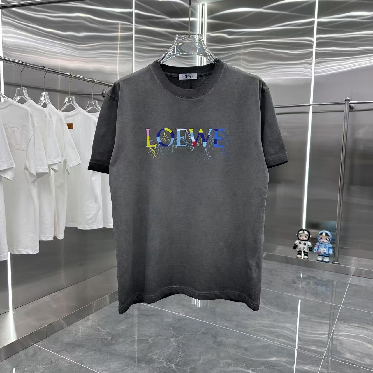 “Spring 2025 Fashion: New Silica T-Shirts in Various Sizes and Colors”