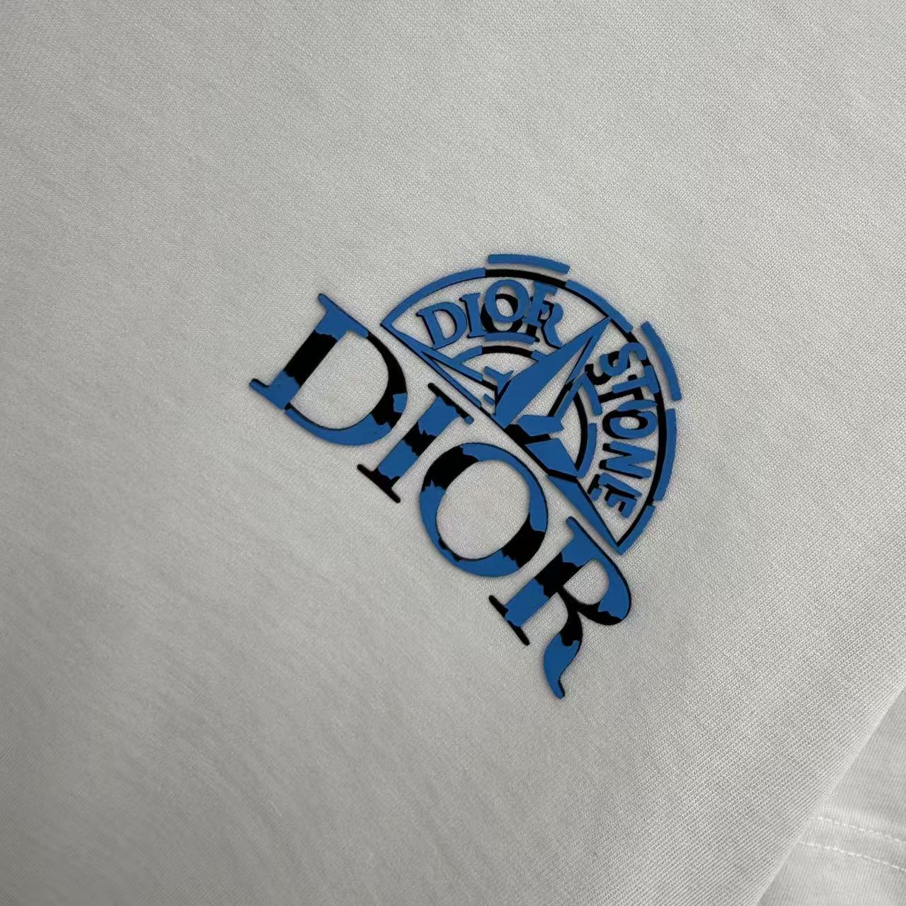 P115 DIOR 迪奥 2025春秋新款 320克 圆领短袖 立体硅胶工艺 男女同款 S M L XL XXL 五个码 黑色  白色 灰色