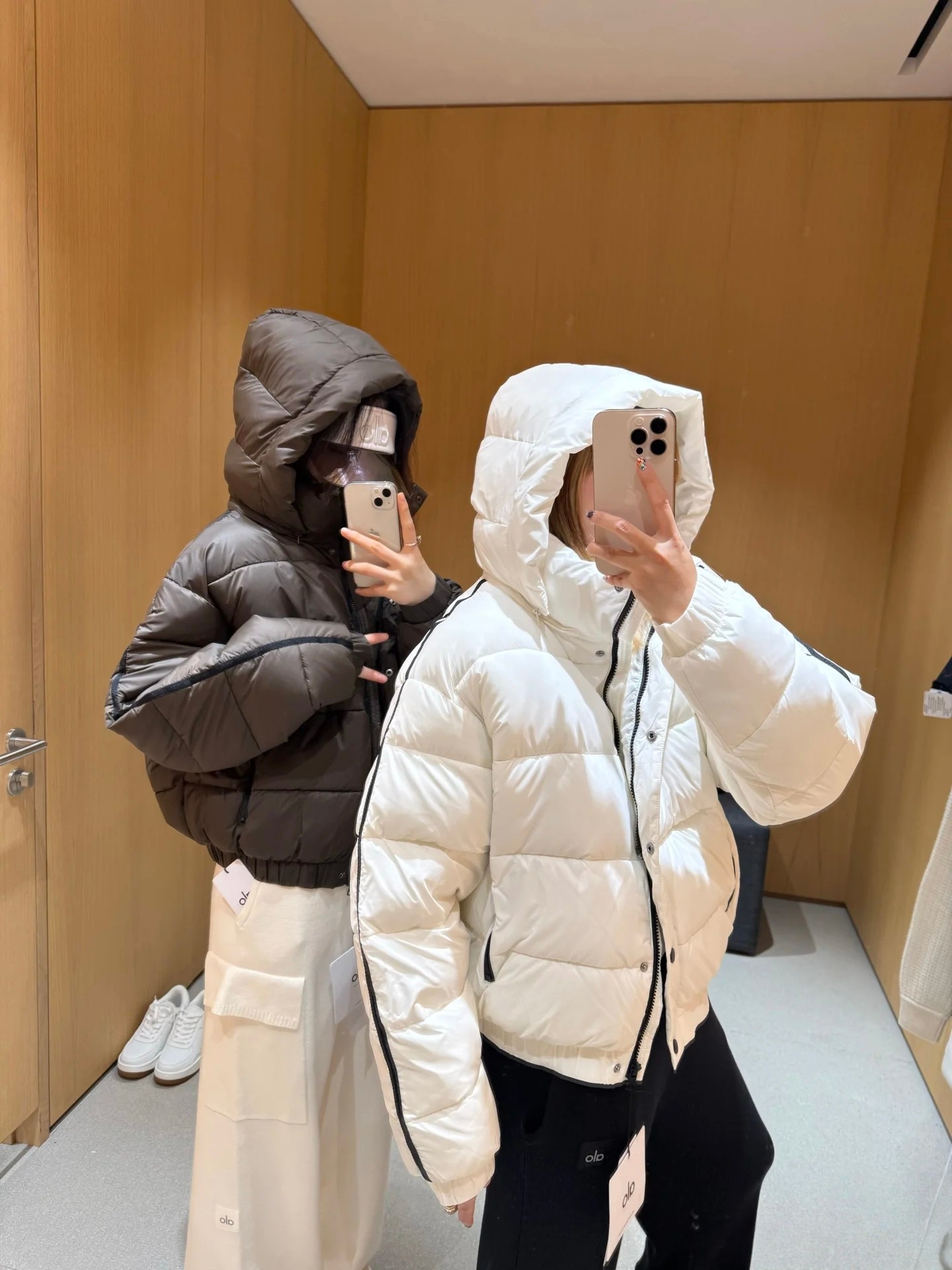 ALO 2025 Fall/Winter Striped Webbing Down Jacket - Stylish and Warm