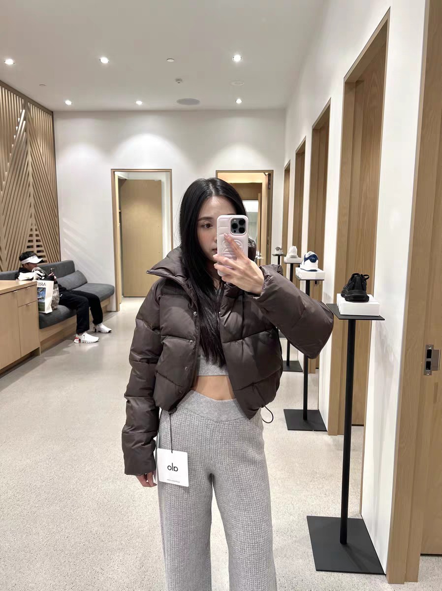Alo jacket everyday brown yoga