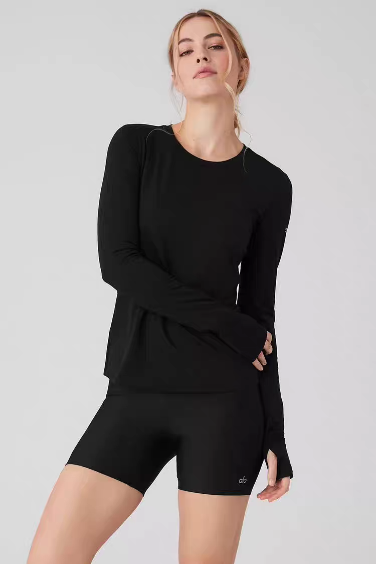 Alo long sleeve yoga black