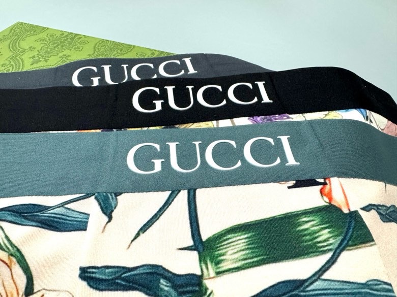 🆕🆕🆕GUC*i爆款到货、专柜专属Logo，订织面料绝对的原单品质，无缝切割工艺 、一点也不紧绷 按照人