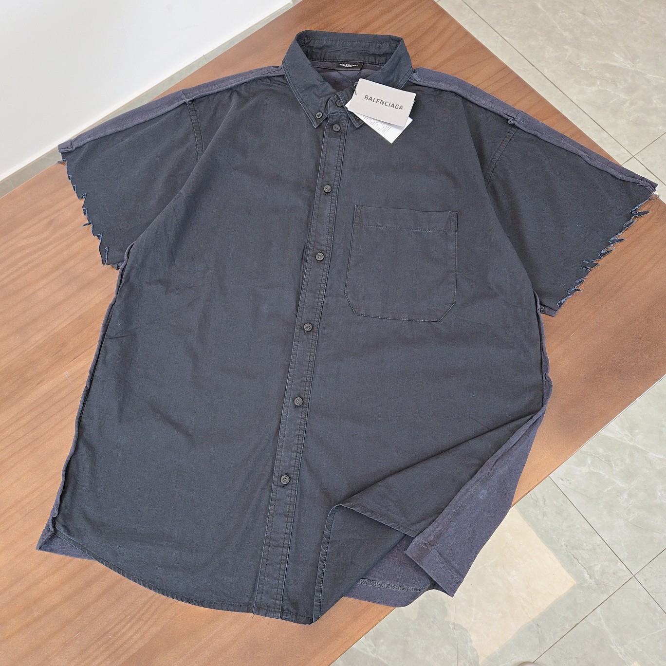 발렌시아가 2024SS 프린트 반팔 셔츠 남녀공용 858 Balenciaga T Shirt