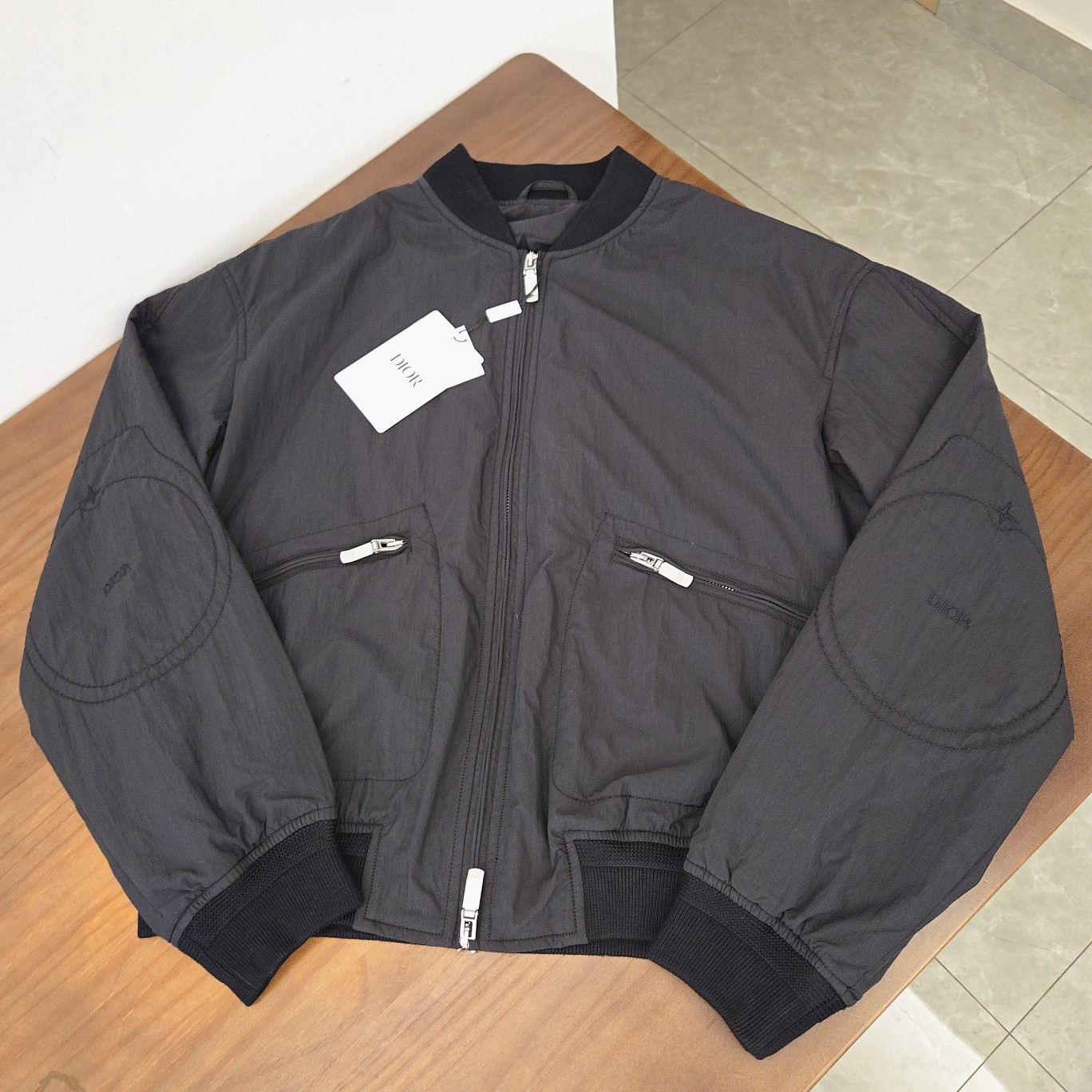 "신상품" 도매 - DM P350 CD x Stone Island 봄버 재킷, 사이즈 44, 46, 48, 50
