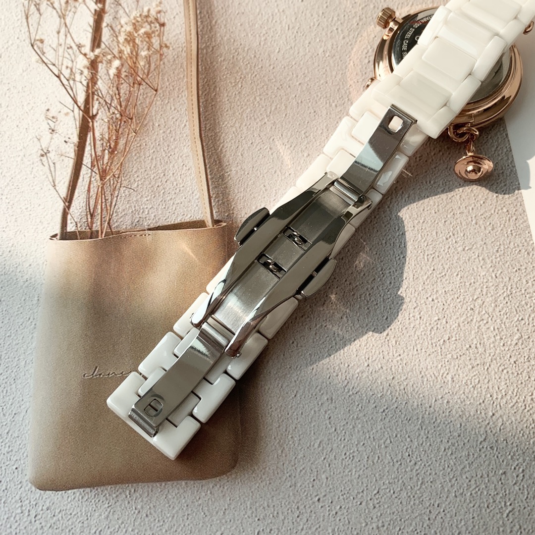 Bracelet Material:** Ceramic - Comprehensive 7