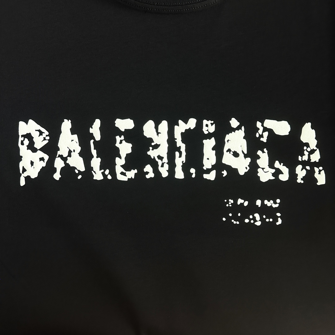 Balenciaga/巴黎世家 限定款发泡夜光短袖T恤黑色 白色-Chinese UA Cheap High Quatity Brand Clothes Bags handbags Sneakers wholesale wholesaler seller from China Factory suppliers Fashion Clothing Shoes best Quality Beautiful Price Balenciaga/巴黎世家 限定款发泡夜光短袖T恤黑色 白色