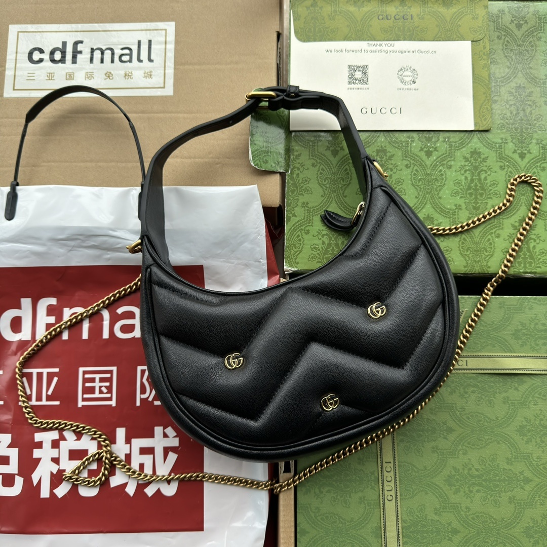 配全套原厂绿盒包装GGMarmont半月造型迷你手袋这款GGMarmont系列半月造型迷你手袋以柔软皮焕